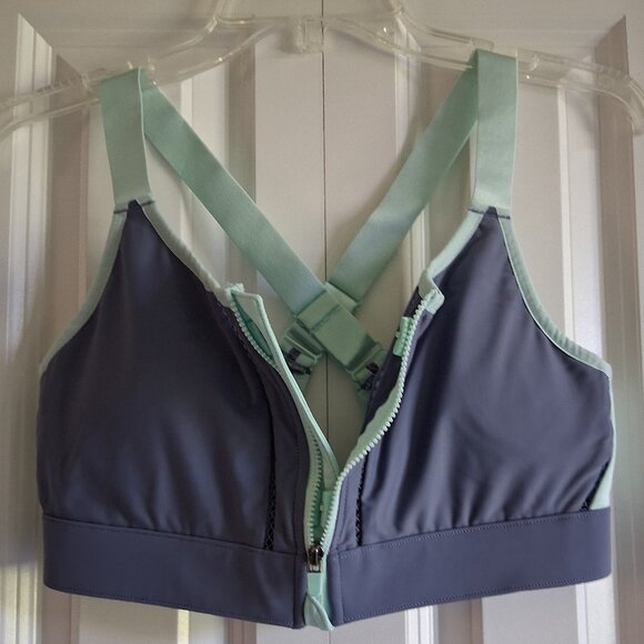 Fabletics Gray & Mint Green Women's Workout Set Size M - Picture 7 of 13